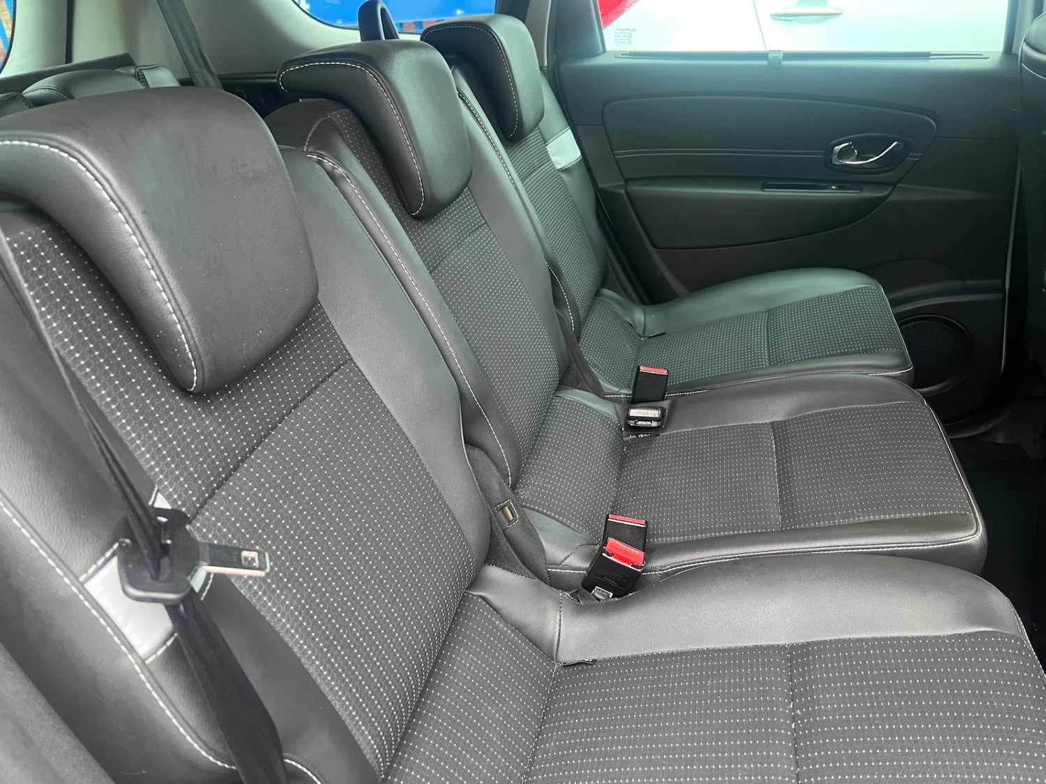 Used Renault Grand Scenic 2016 for sale - 76979597: Photo 5