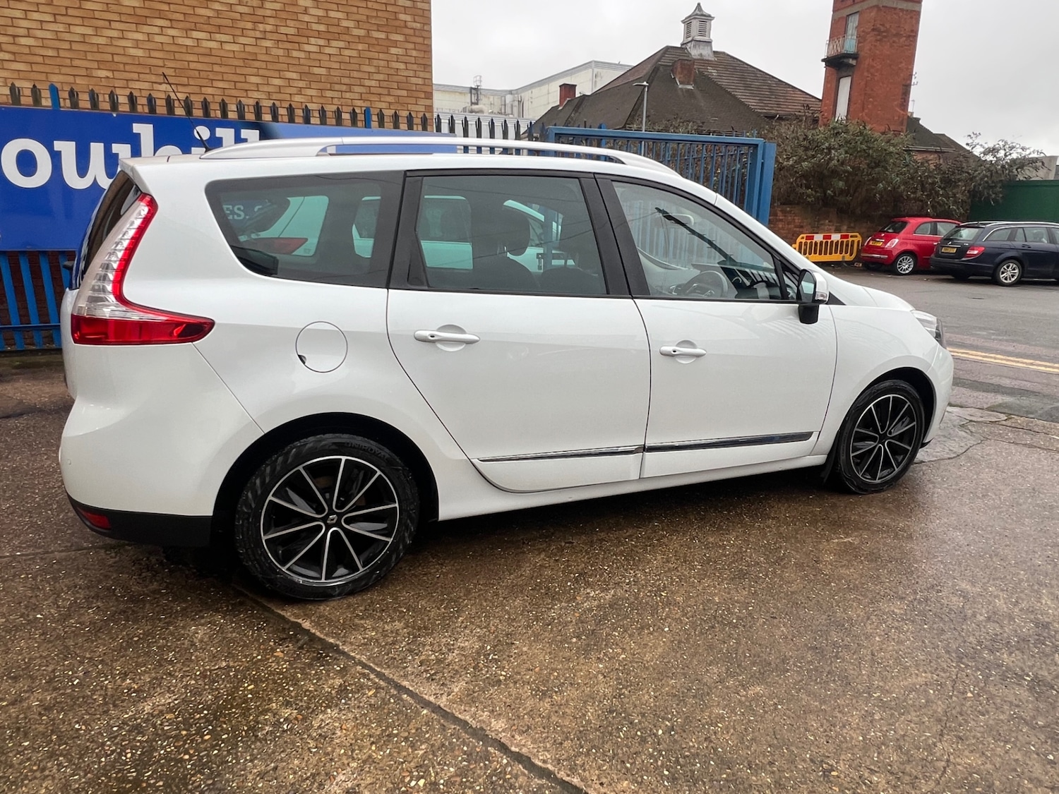 Used Renault Grand Scenic 2016 for sale - 76979597: Photo 9