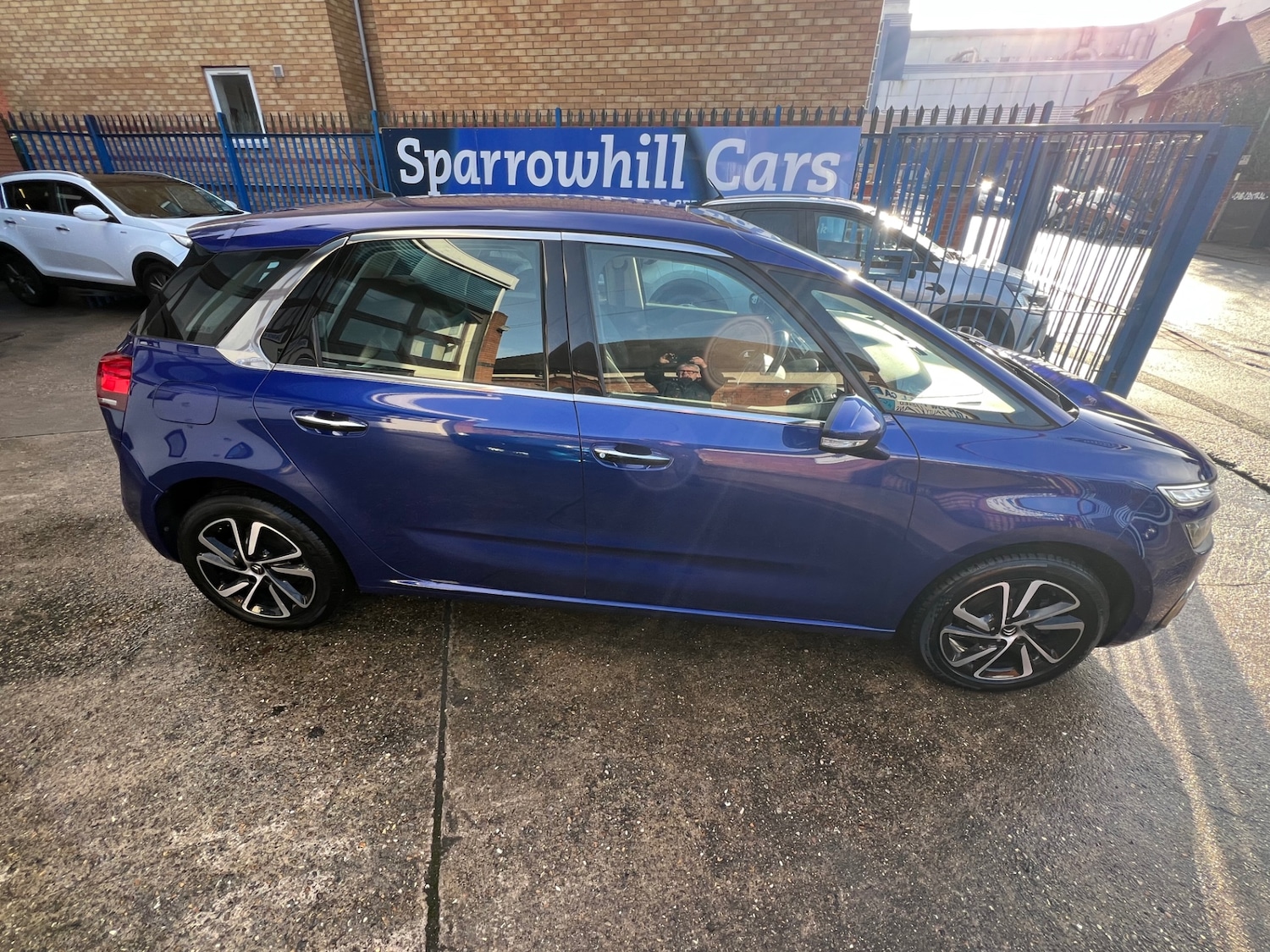 Used Citroen C4 Picasso 2016 for sale - 77245336: Photo 11