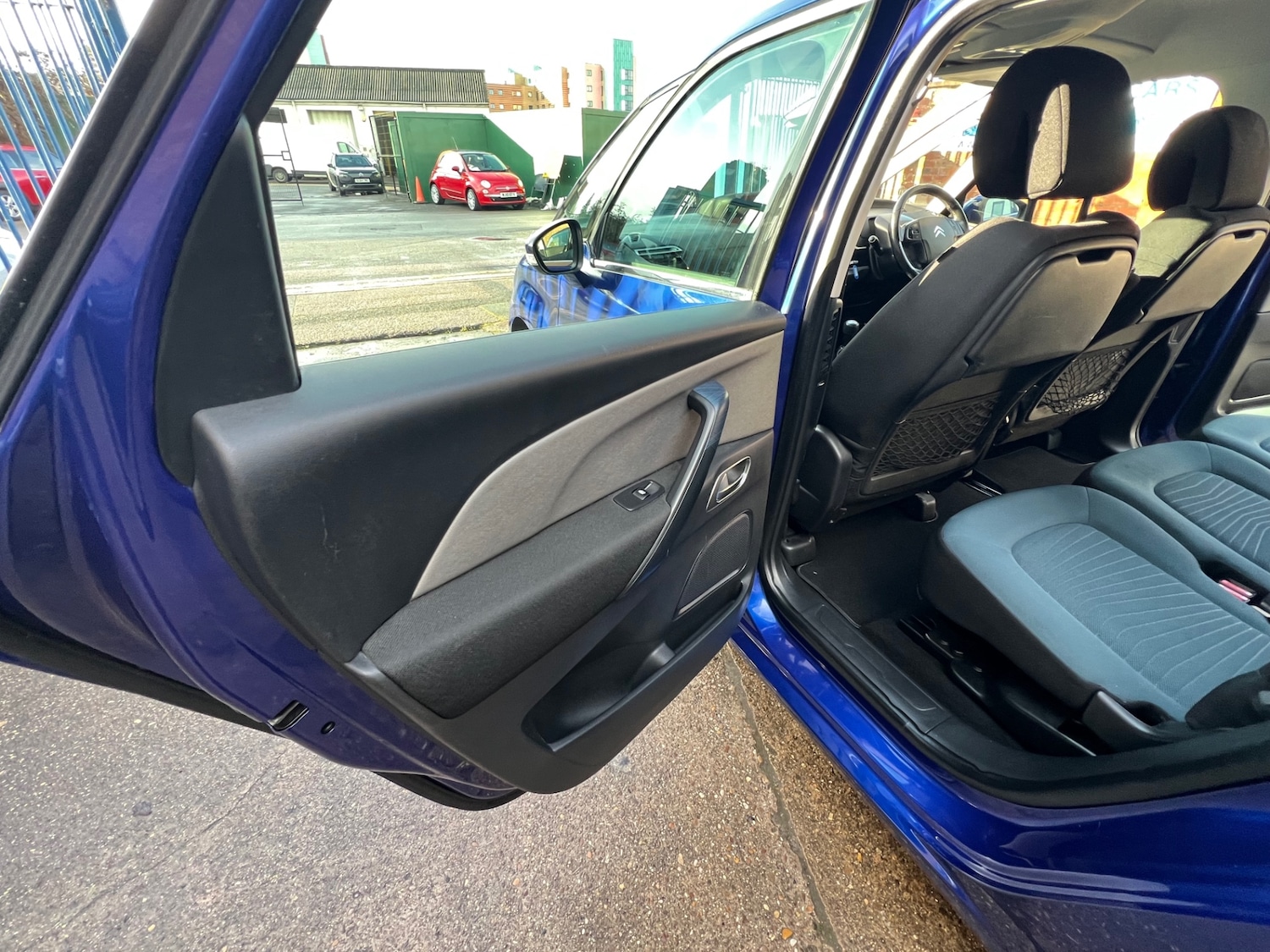 Used Citroen C4 Picasso 2016 for sale - 77245336: Photo 16