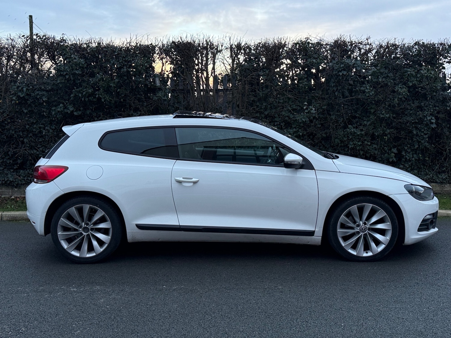 Used Volkswagen Scirocco 2012 for sale - 76936747: Photo 12
