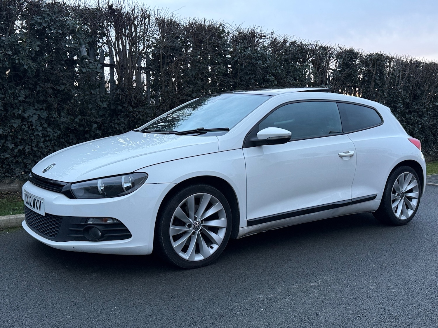 Used Volkswagen Scirocco 2012 for sale - 76936747: Photo 3