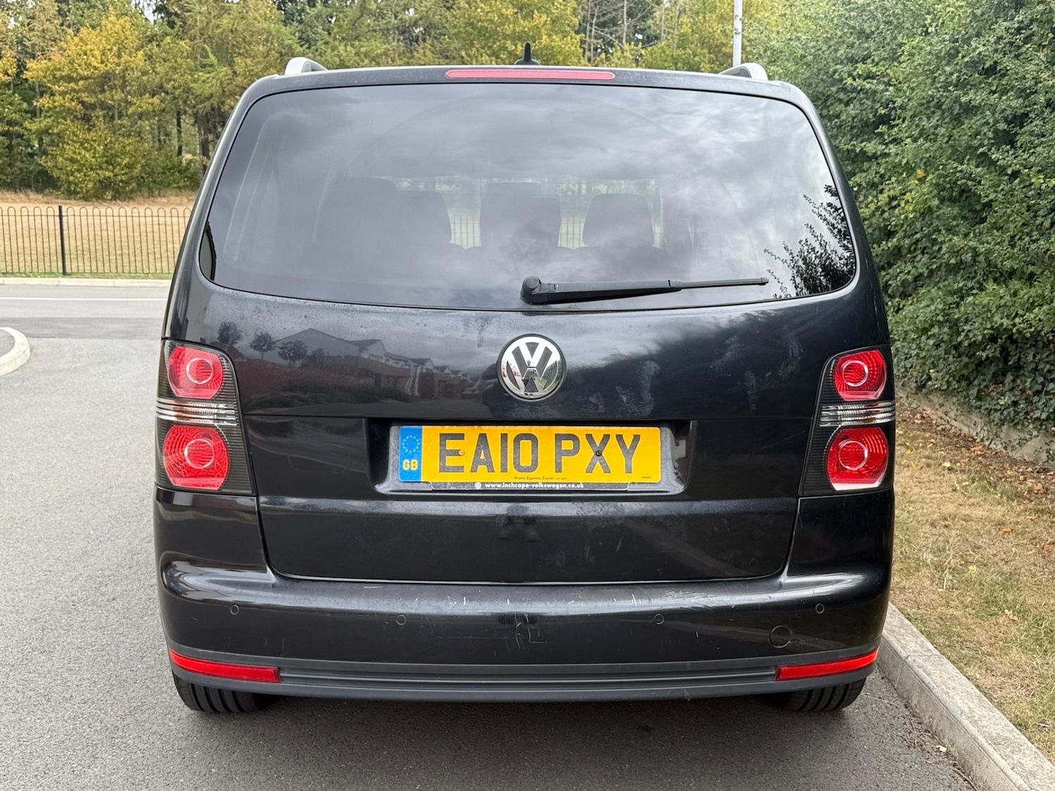 Used Volkswagen Touran 2010 for sale - 76374826: Photo 10