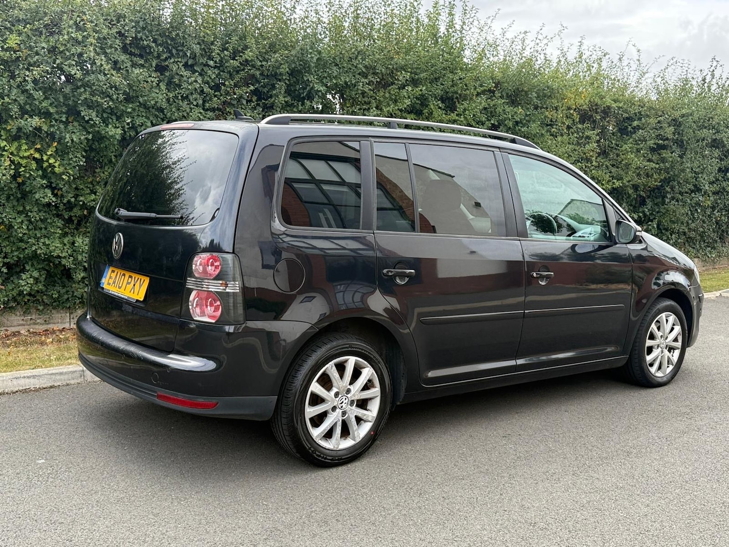 Used Volkswagen Touran 2010 for sale - 76374826: Photo 19