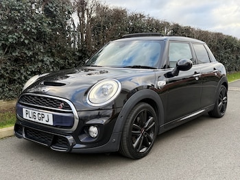 Used MINI Hatch 2016 for sale - 77052608: Photo