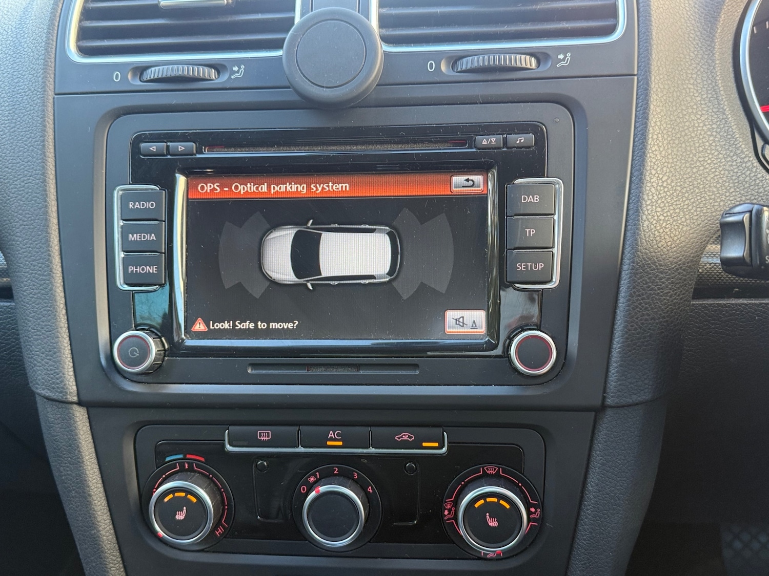 Used Volkswagen Golf 2011 for sale - 76663695: Photo 26