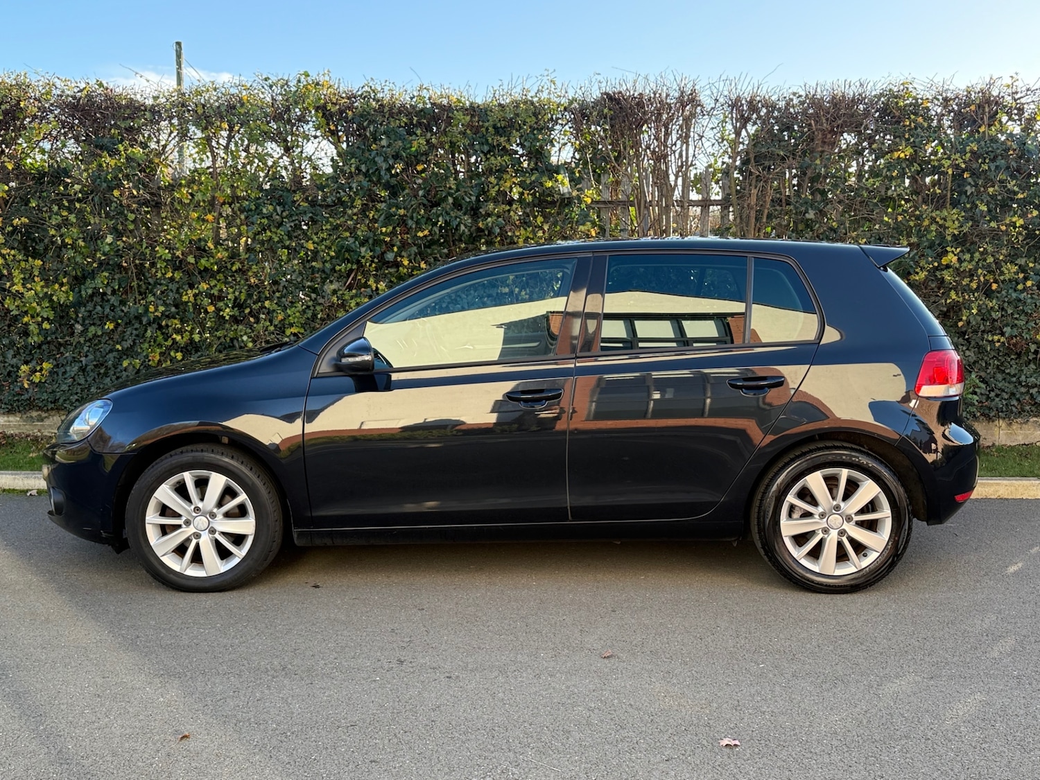 Used Volkswagen Golf 2011 for sale - 76663695: Photo 3