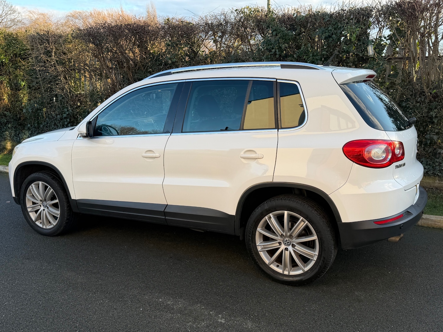 Used Volkswagen Tiguan 2011 for sale - 77202375: Photo 16