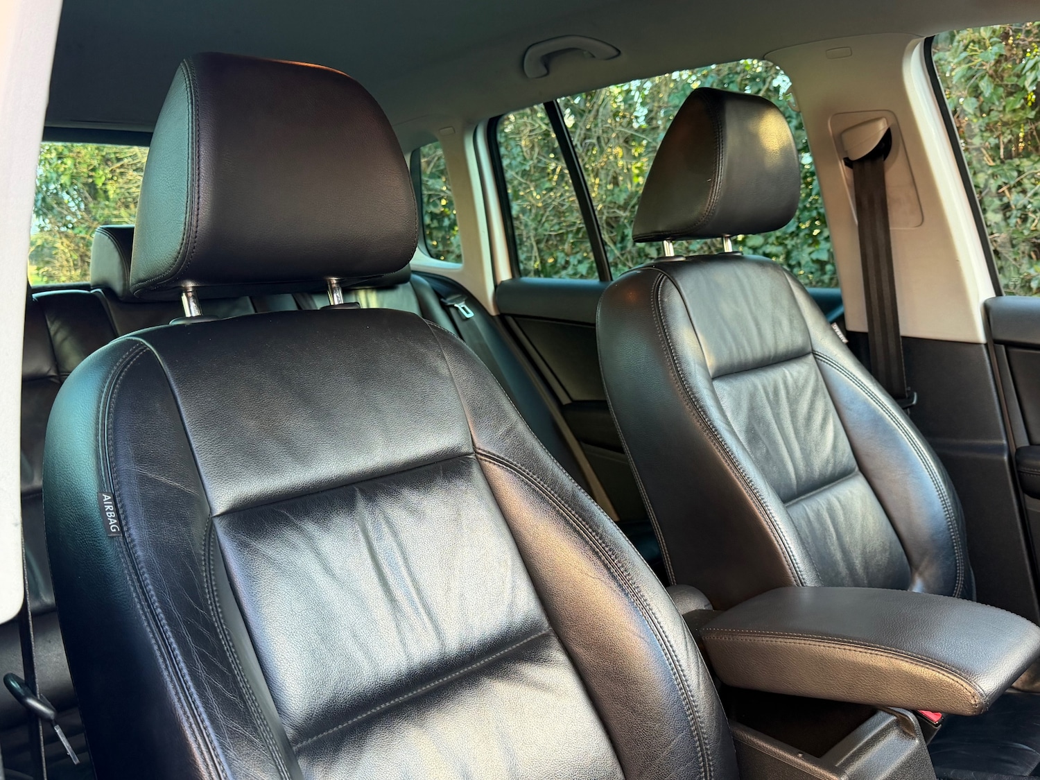 Used Volkswagen Tiguan 2011 for sale - 77202375: Photo 23