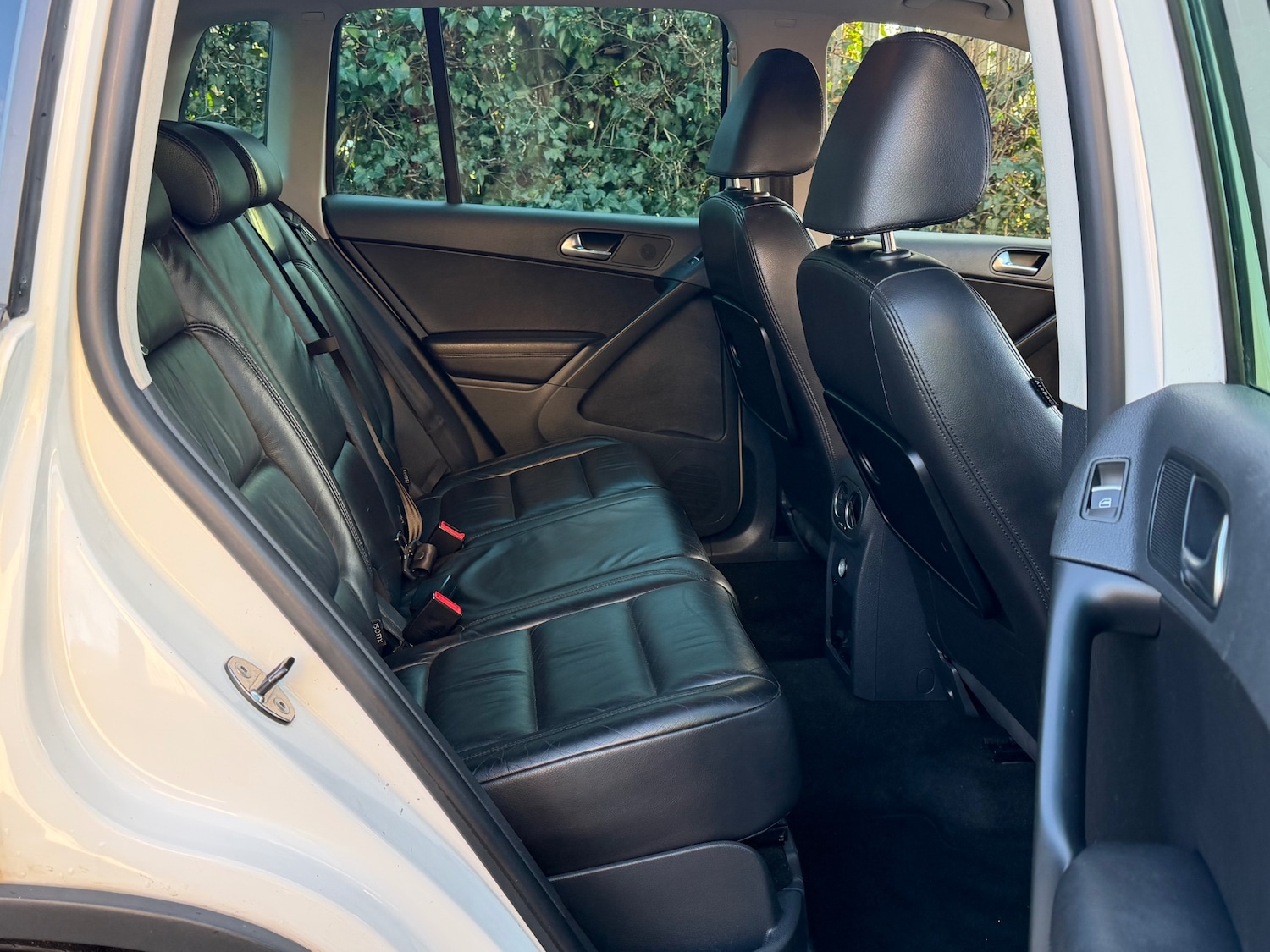 Used Volkswagen Tiguan 2011 for sale - 77202375: Photo 24