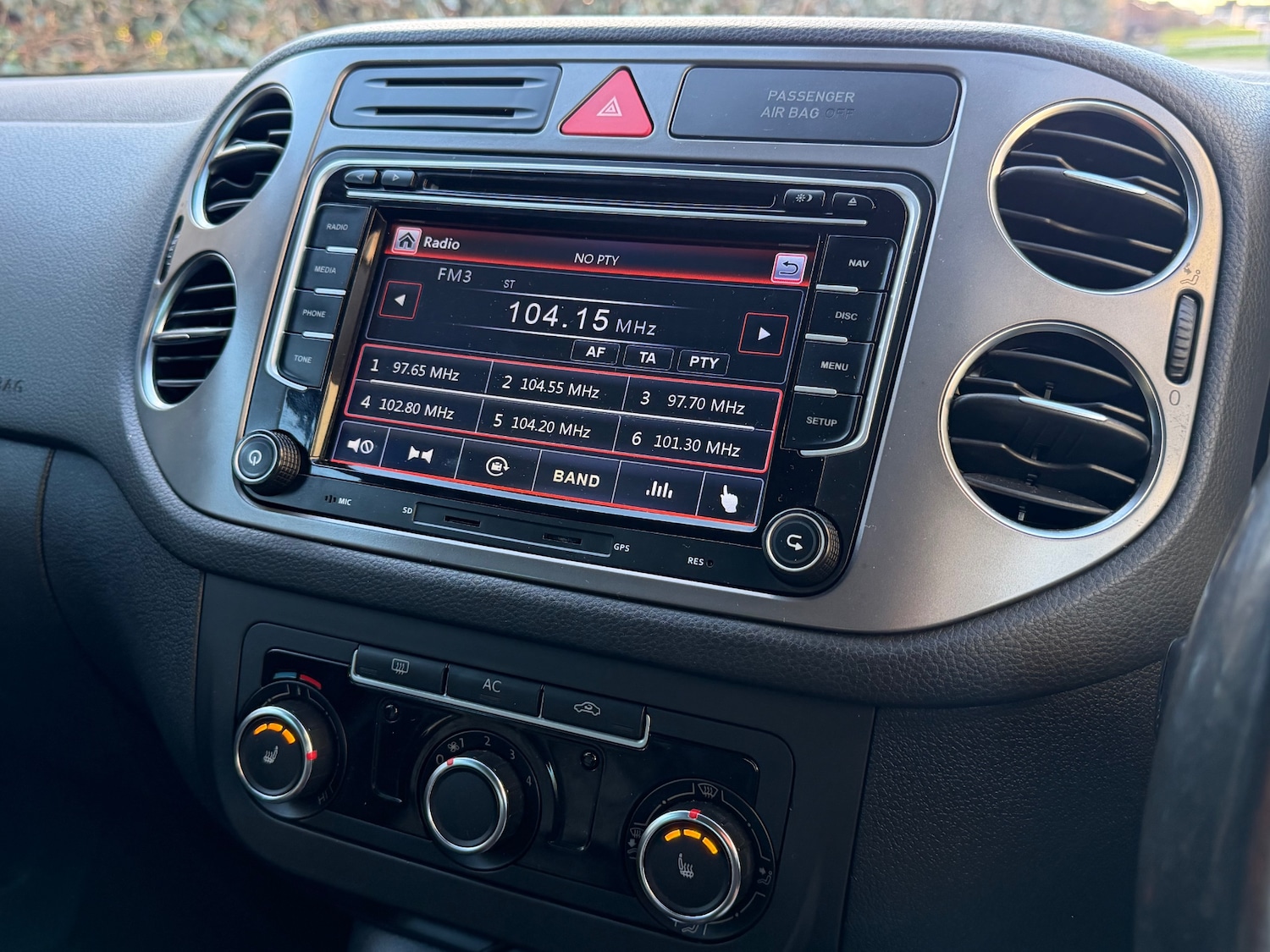 Used Volkswagen Tiguan 2011 for sale - 77202375: Photo 26