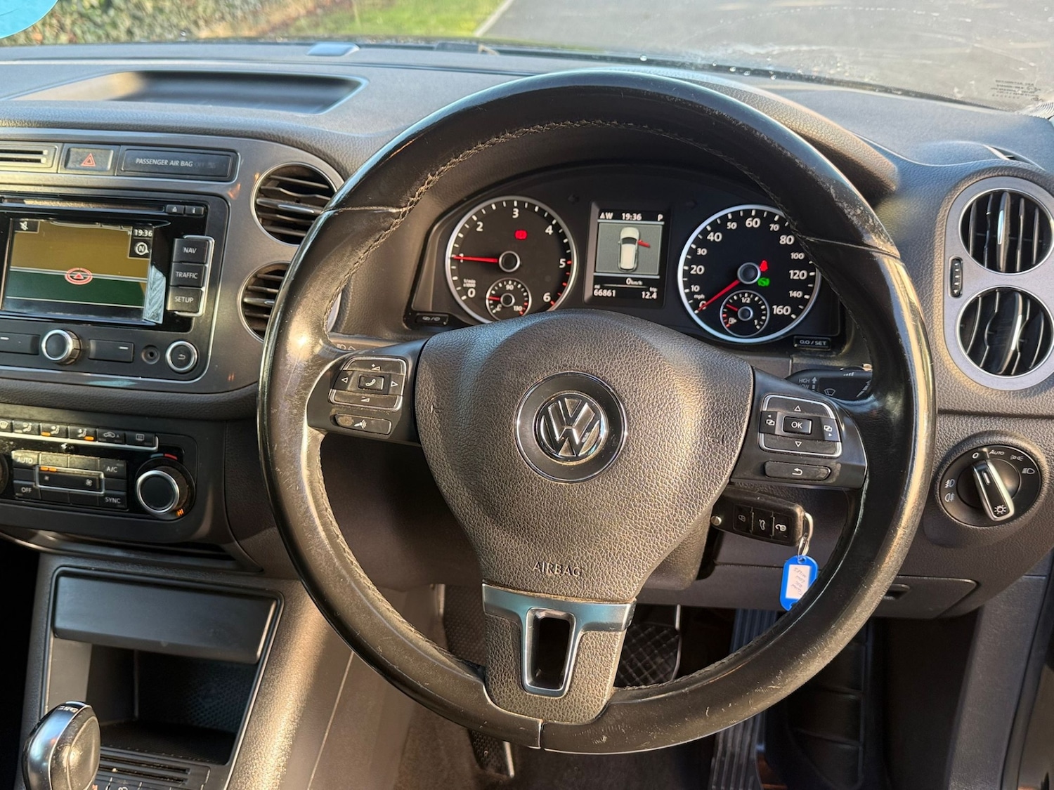 Used Volkswagen Tiguan 2013 for sale - 77102069: Photo 24
