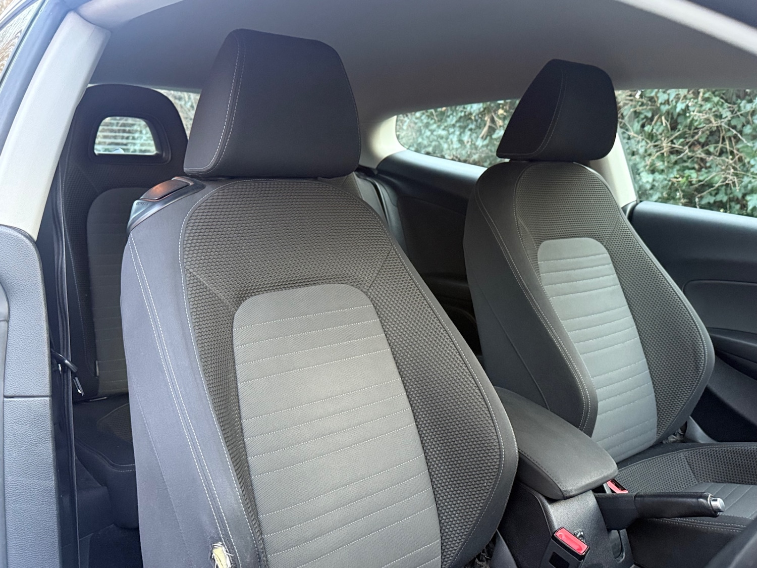 Used Volkswagen Scirocco 2012 for sale - 77202379: Photo 29