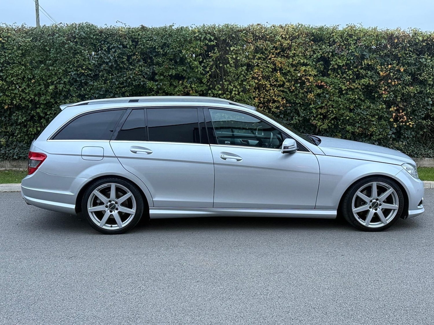 Used Mercedes-Benz C Class 2010 for sale - 76369463: Photo 9