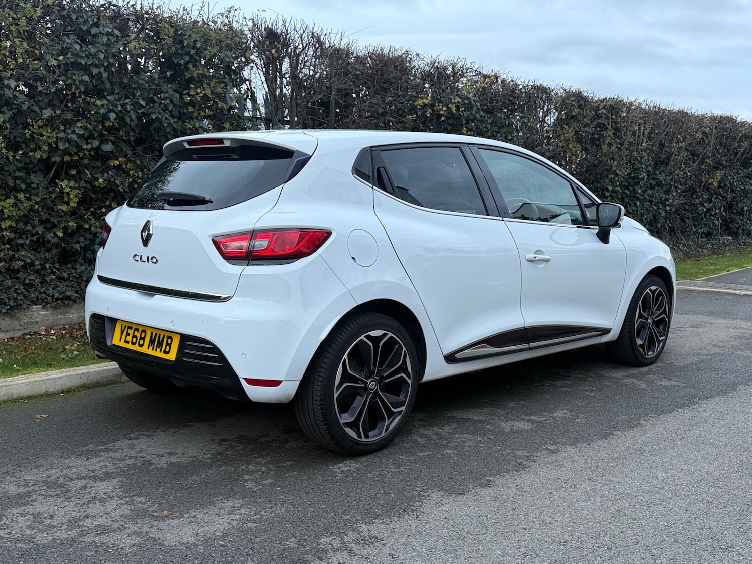 Used Renault Clio 2018 for sale - 76713393: Photo 14