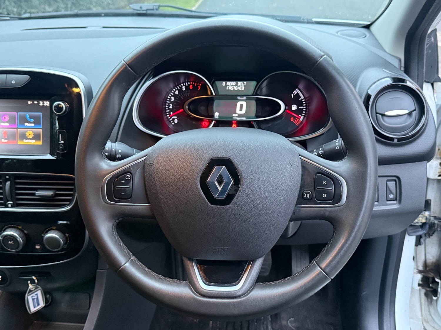 Used Renault Clio 2018 for sale - 76713393: Photo 22