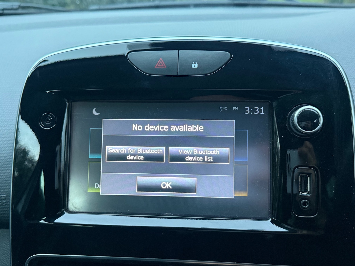 Used Renault Clio 2018 for sale - 76713393: Photo 29