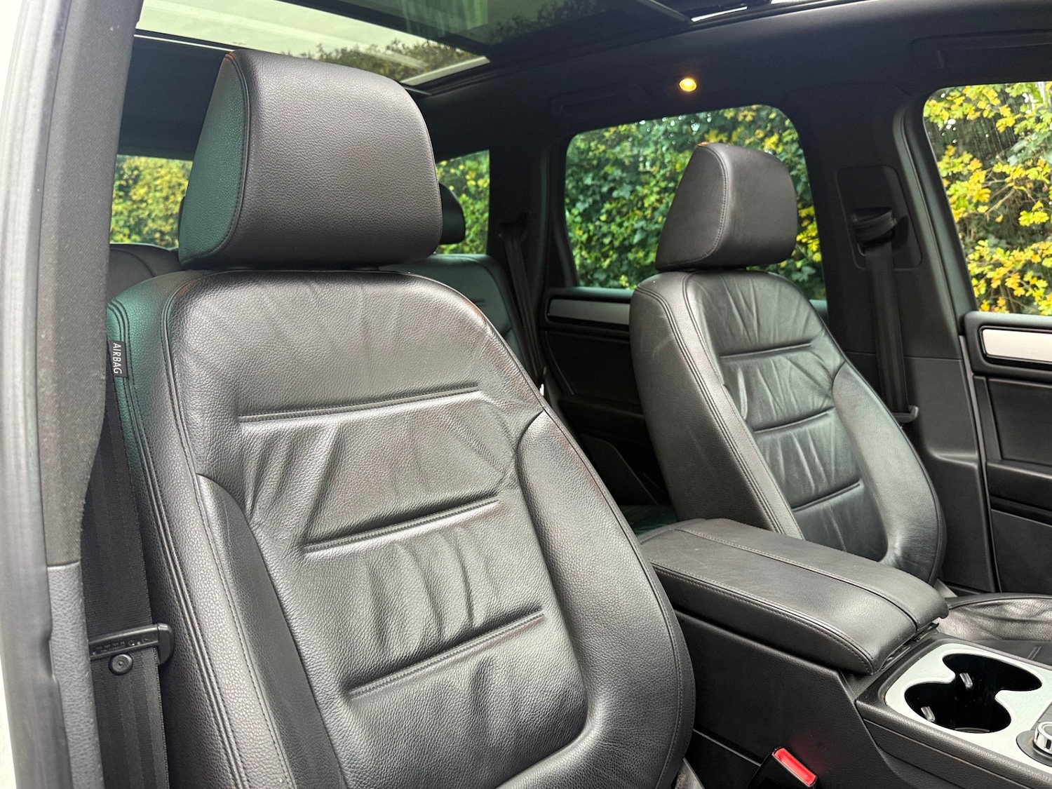 Used Volkswagen Touareg 2014 for sale - 76663682: Photo 30