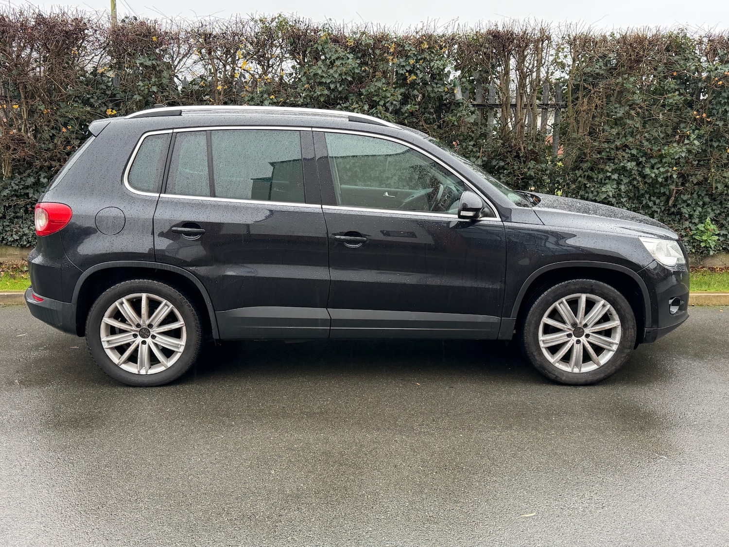 Used Volkswagen Tiguan 2010 for sale - 76913991: Photo 15