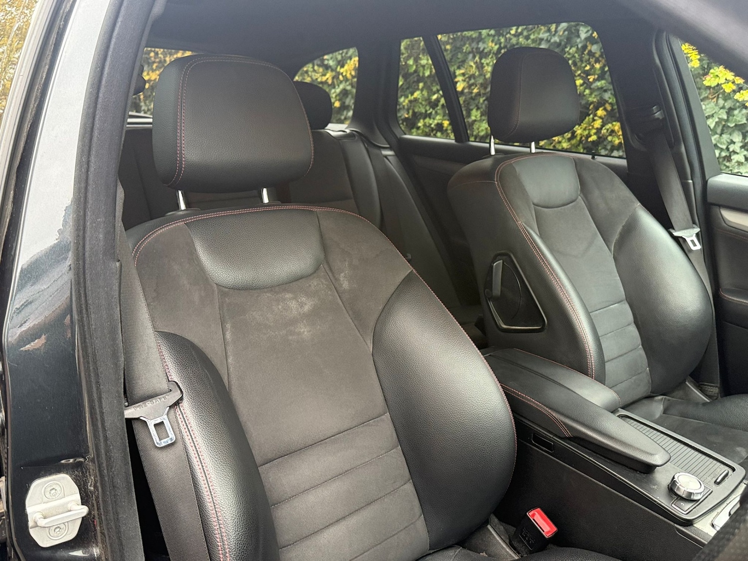 Used Mercedes-Benz C Class 2013 for sale - 76573798: Photo 21