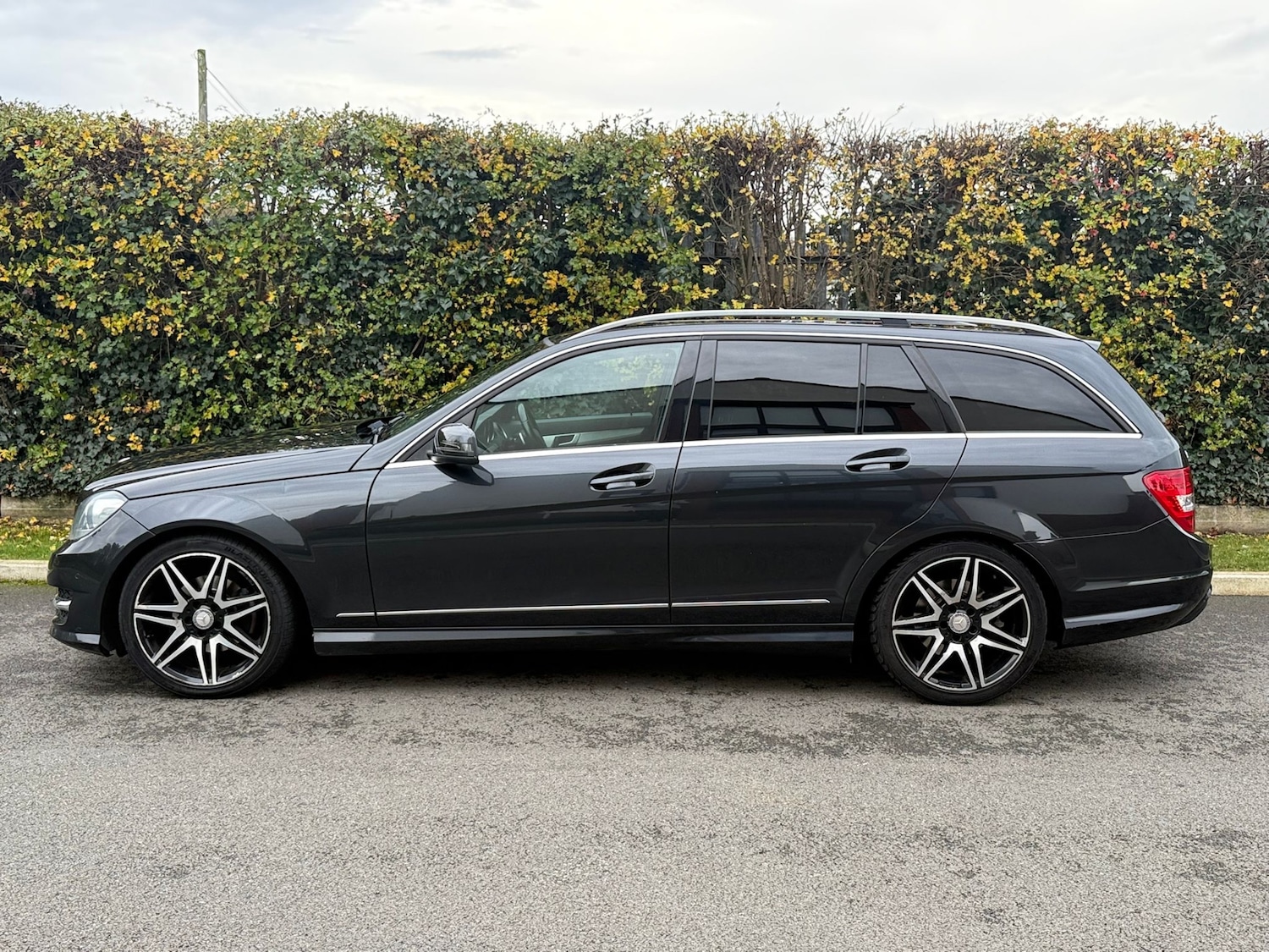 Used Mercedes-Benz C Class 2013 for sale - 76573798: Photo 4