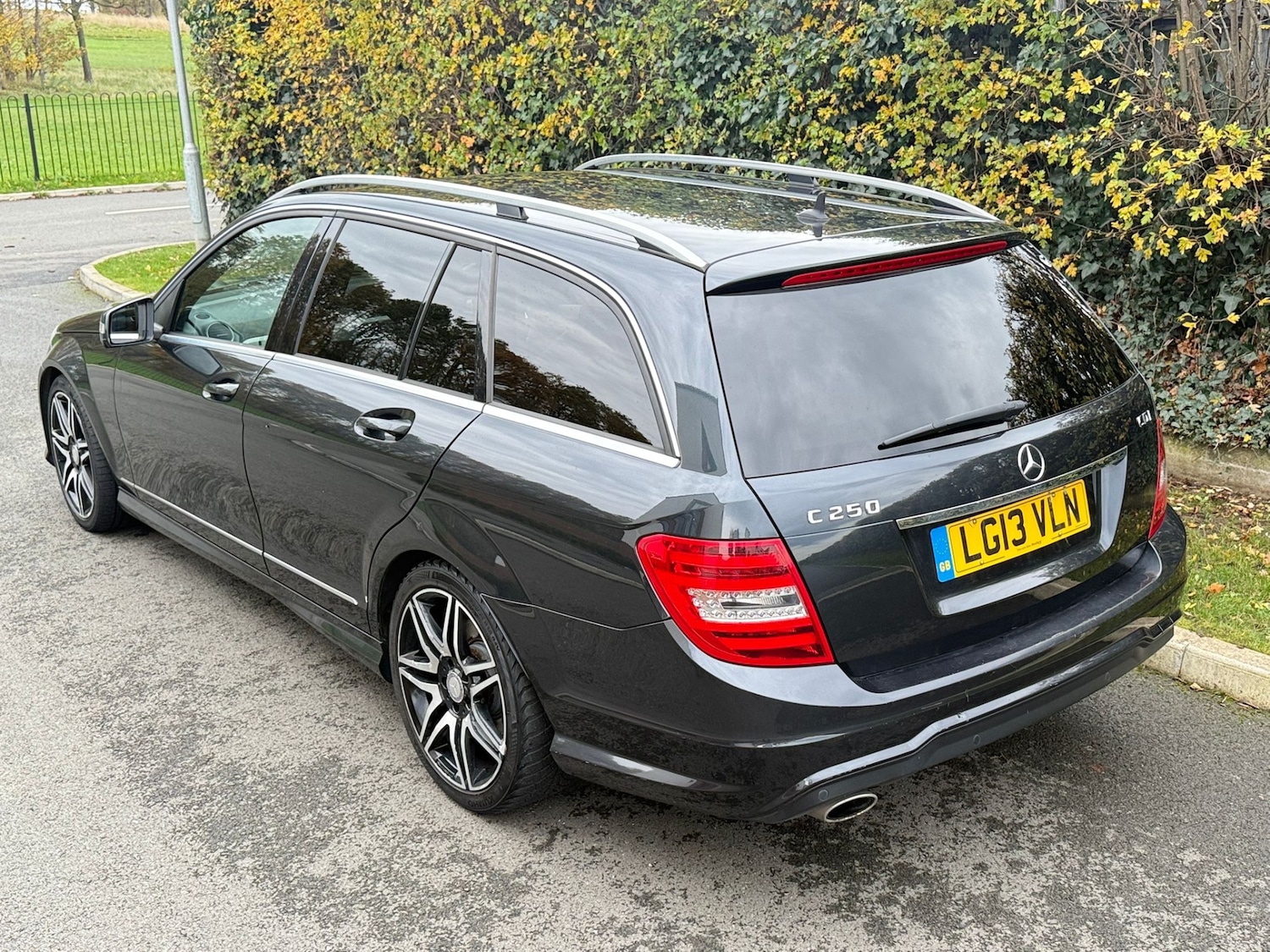 Used Mercedes-Benz C Class 2013 for sale - 76573798: Photo 6