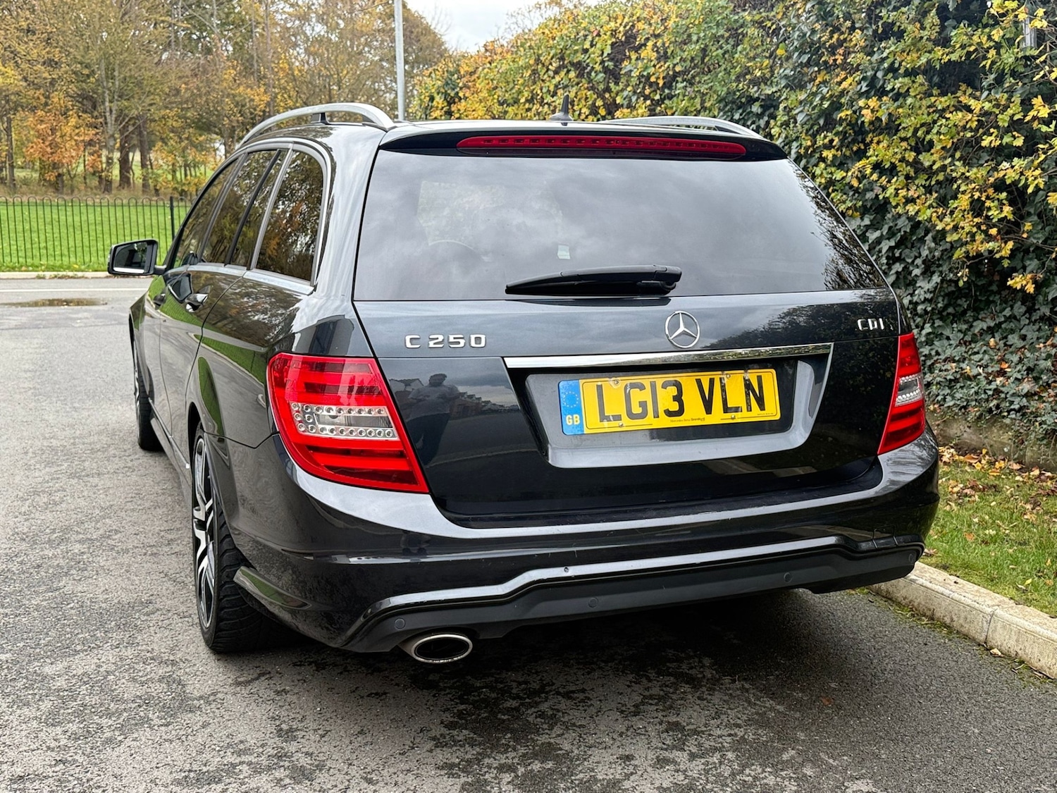 Used Mercedes-Benz C Class 2013 for sale - 76573798: Photo 8