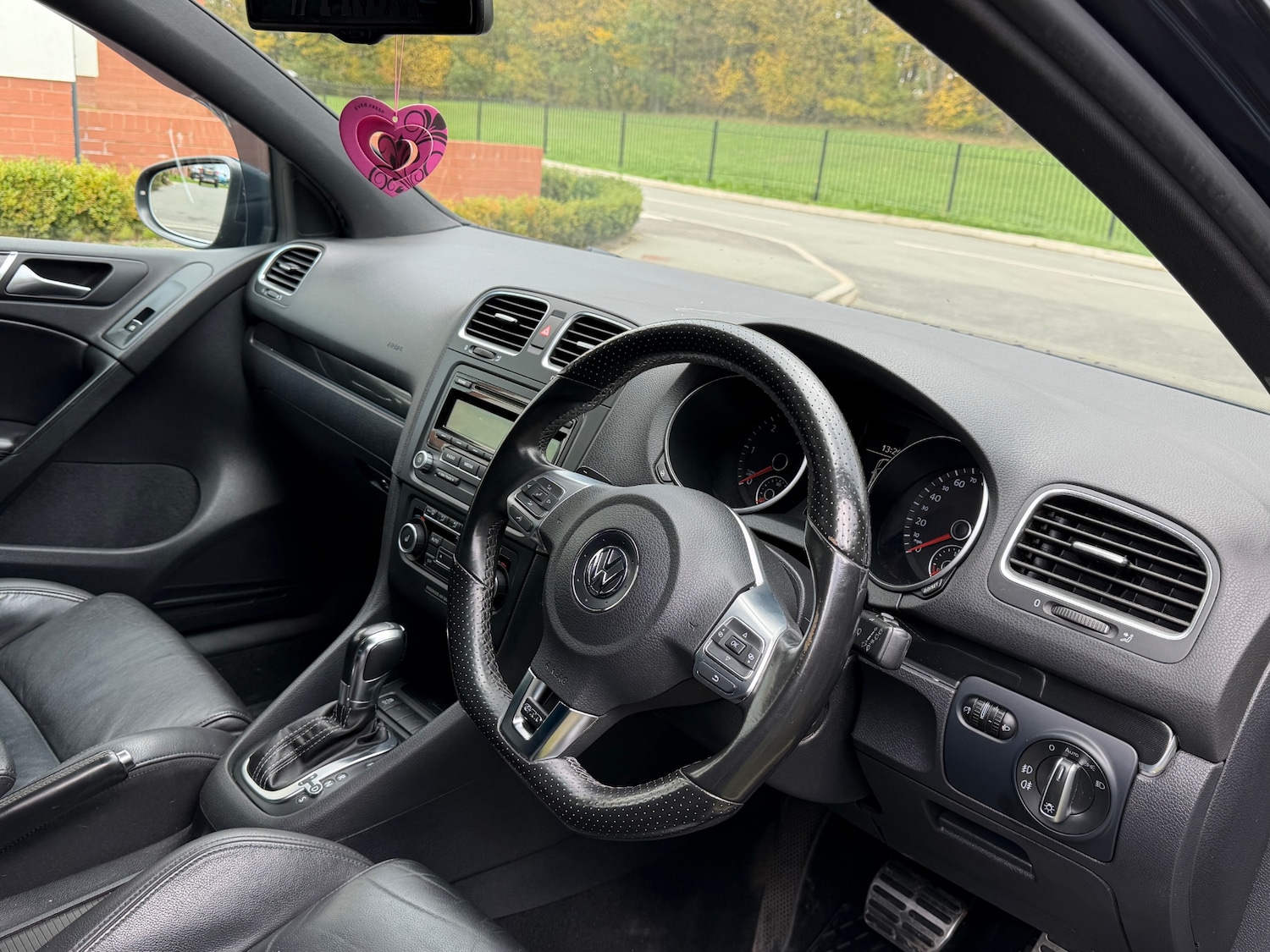 Used Volkswagen Golf 2012 for sale - 76374947: Photo 21