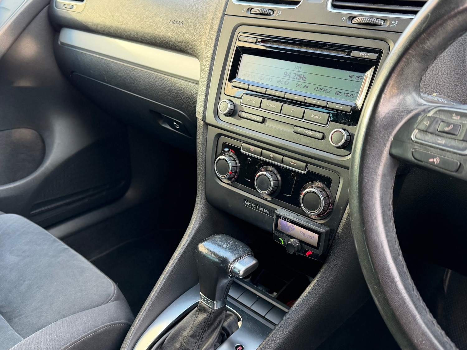 Used Volkswagen Golf 2010 for sale - 77202378: Photo 28