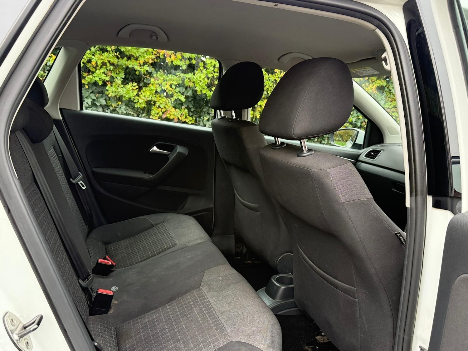 Used Volkswagen Polo 2015 for sale - 76369483: Photo 19