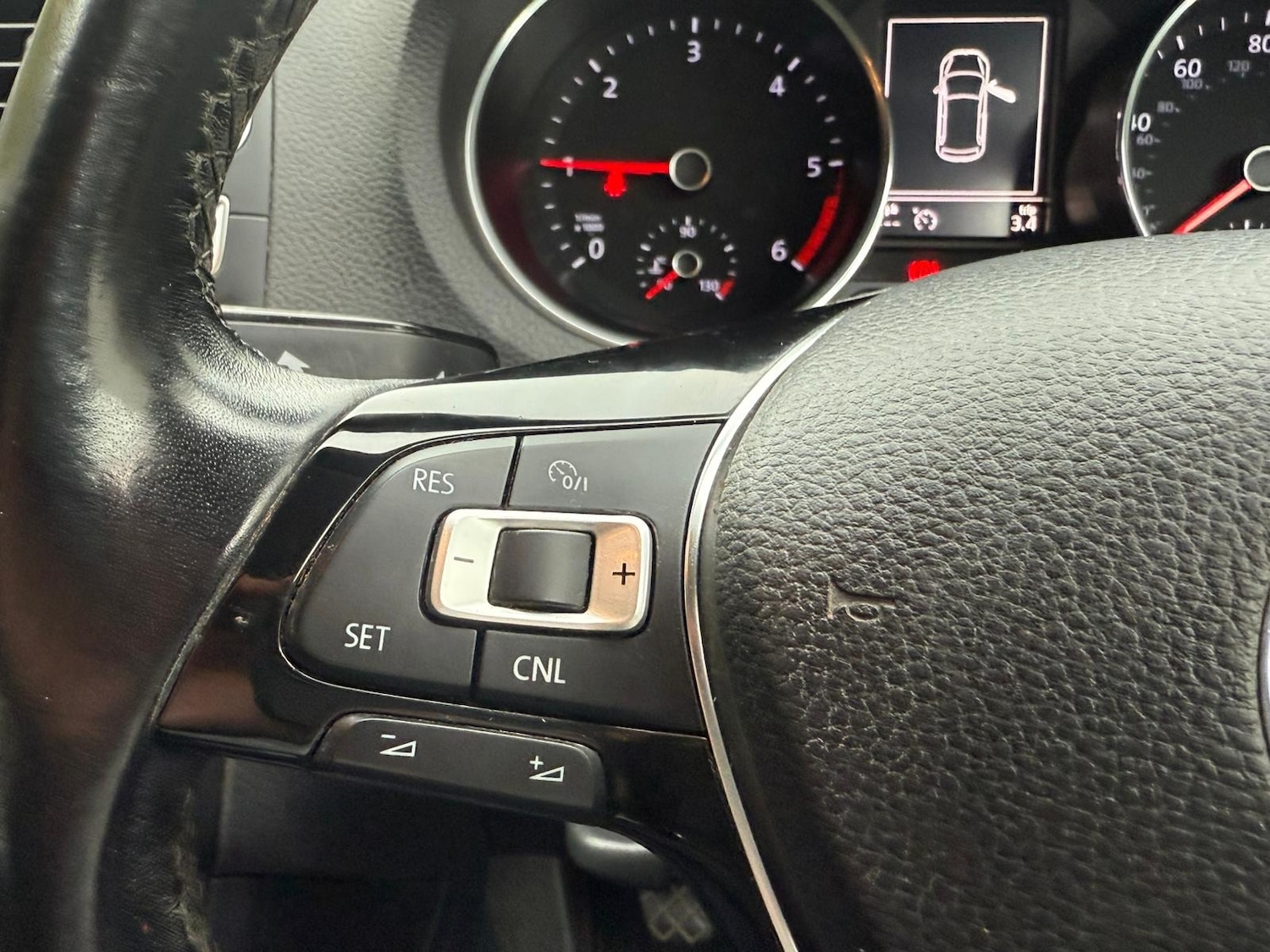 Used Volkswagen Polo 2015 for sale - 76369483: Photo 21