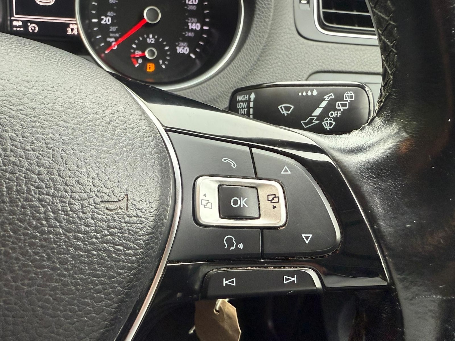 Used Volkswagen Polo 2015 for sale - 76369483: Photo 24