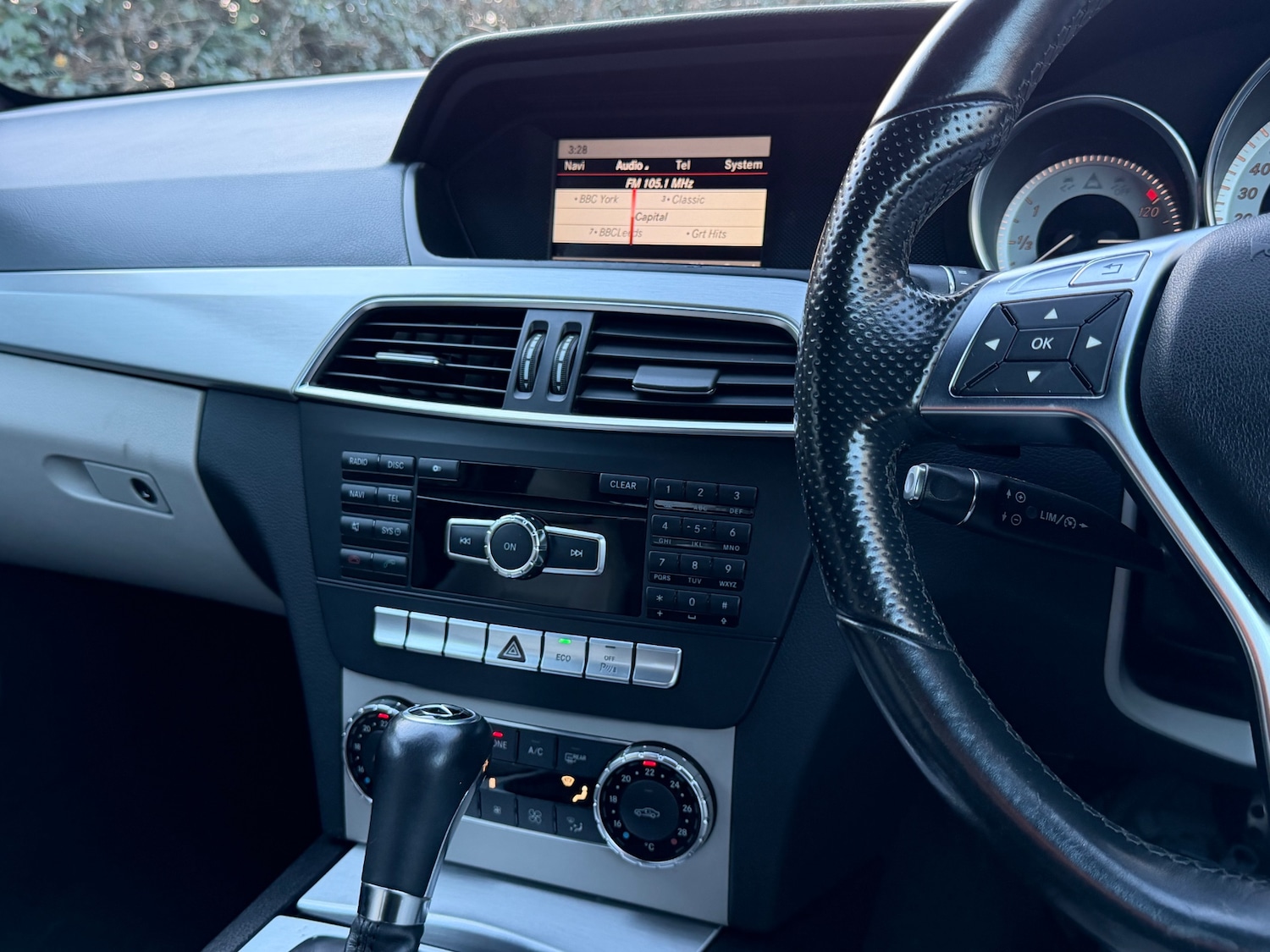 Used Mercedes-Benz C Class 2012 for sale - 76913992: Photo 23