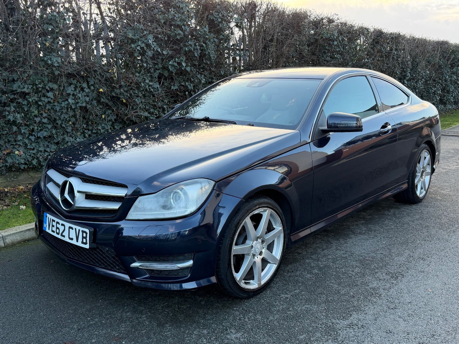 Used Mercedes-Benz C Class 2012 for sale - 76913992: Photo 3