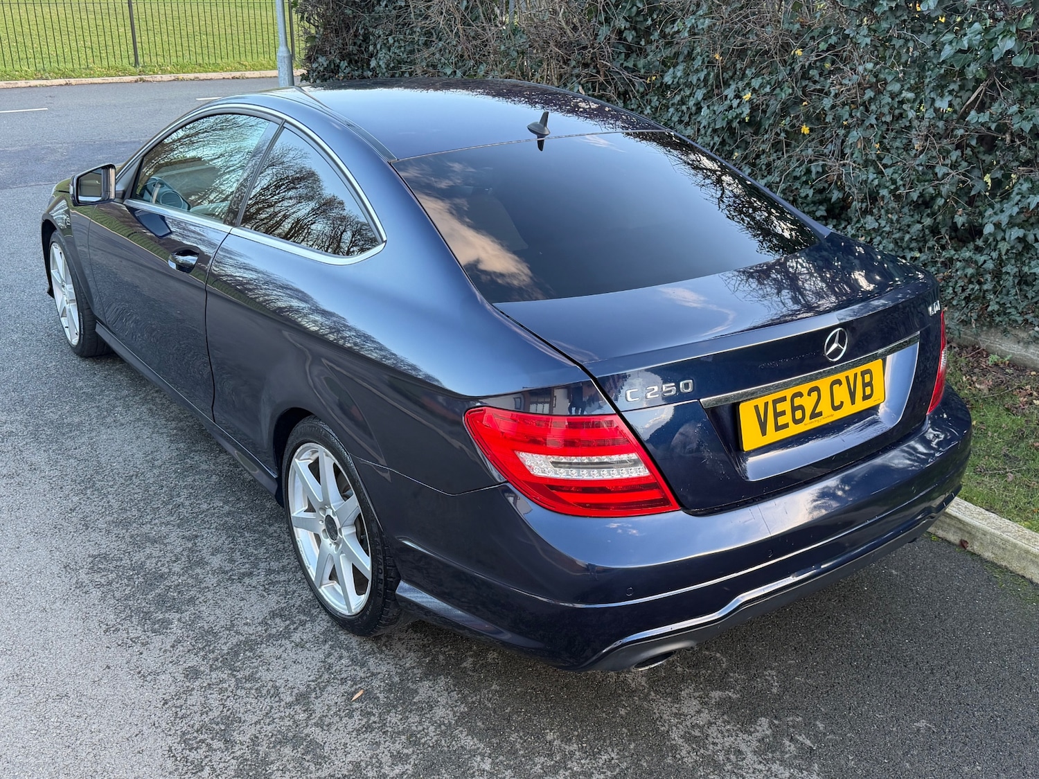 Used Mercedes-Benz C Class 2012 for sale - 76913992: Photo 8