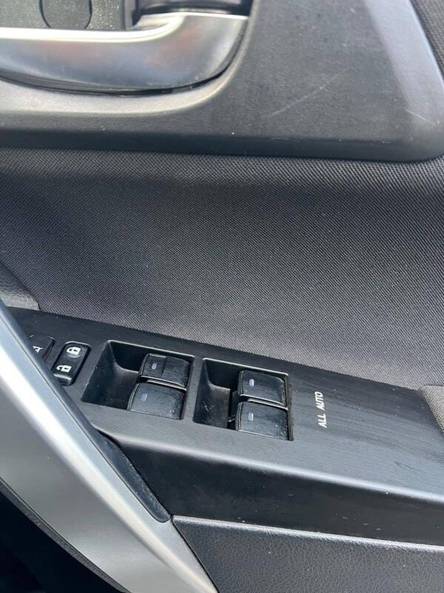 Used Toyota Auris 2013 for sale - 76559886: Photo 31