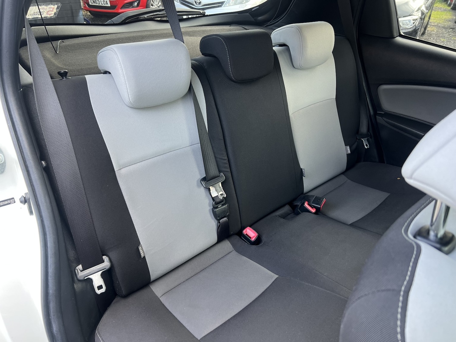 Used Toyota Yaris 2016 for sale - 76618602: Photo 14