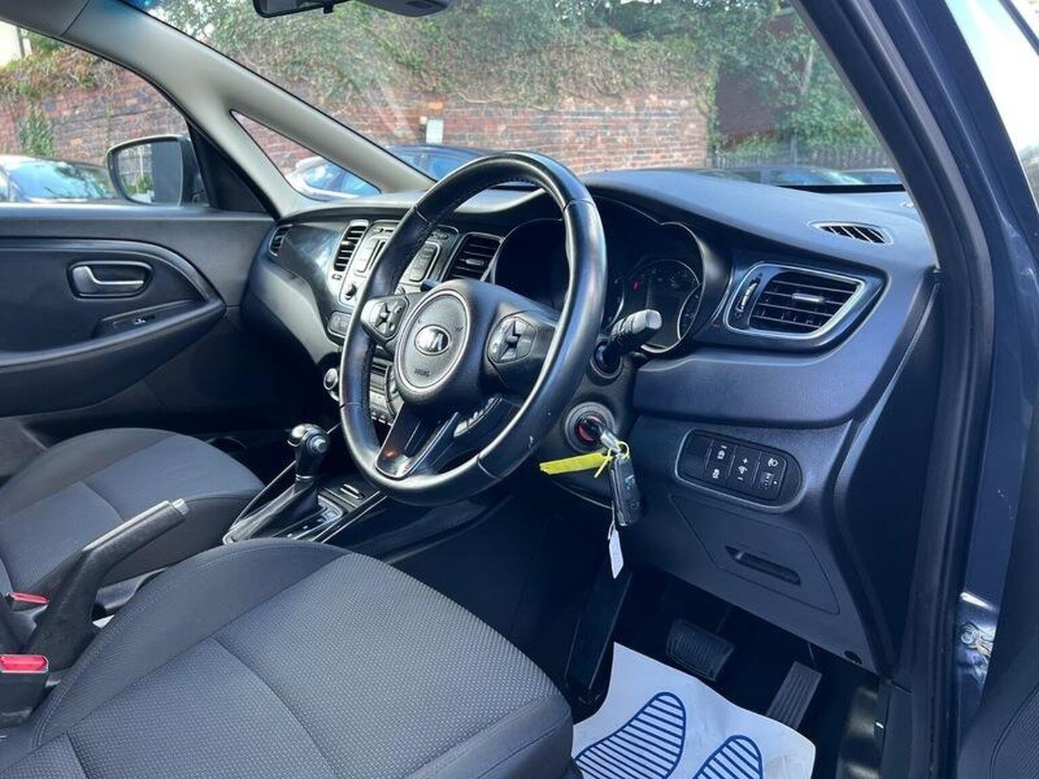 Used Kia Carens 2015 for sale - 76712953: Photo 10