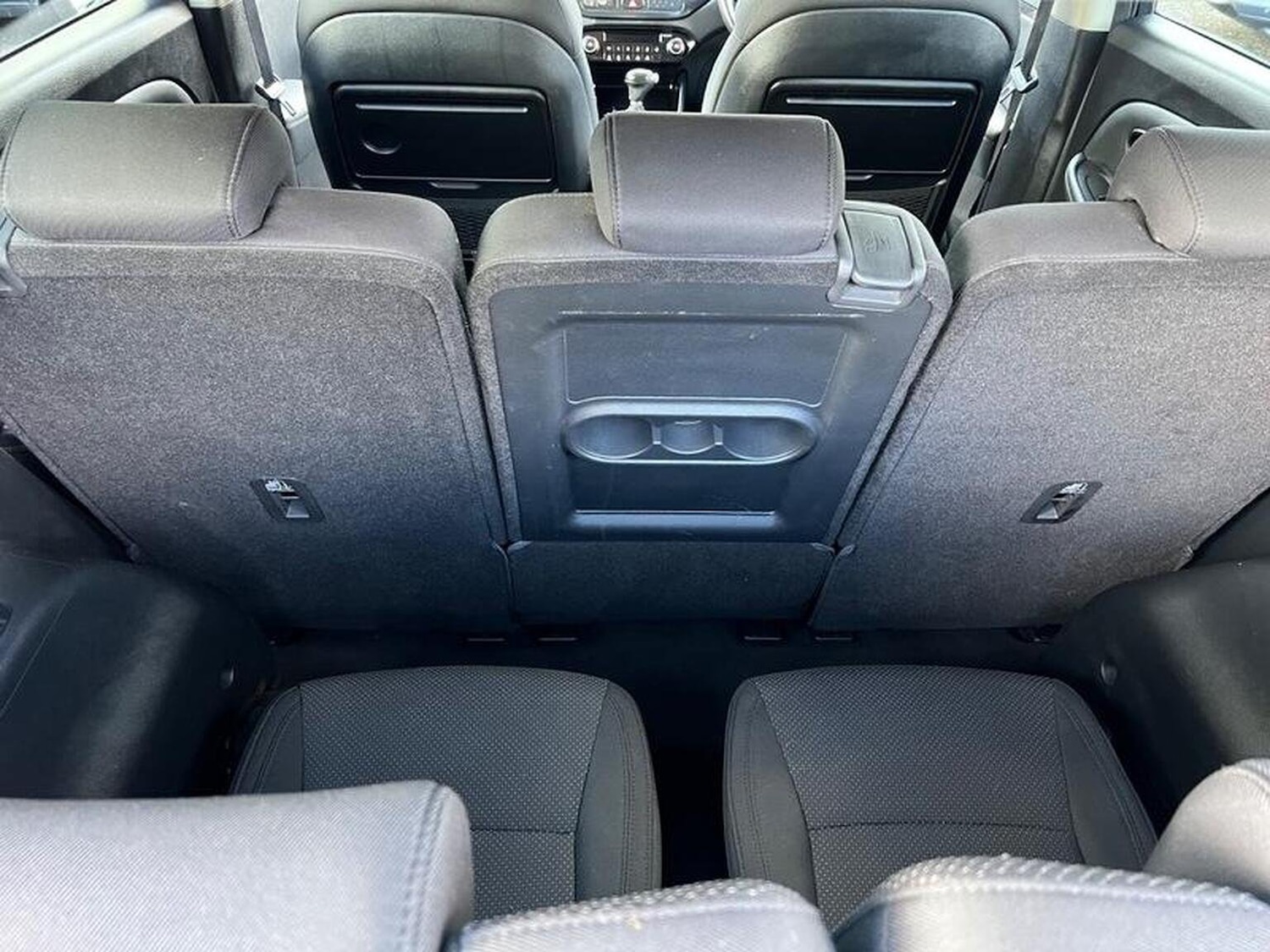 Used Kia Carens 2015 for sale - 76712953: Photo 21