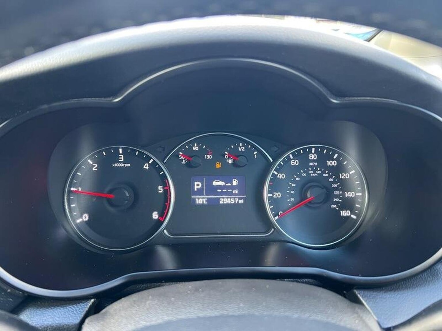 Used Kia Carens 2015 for sale - 76712953: Photo 23