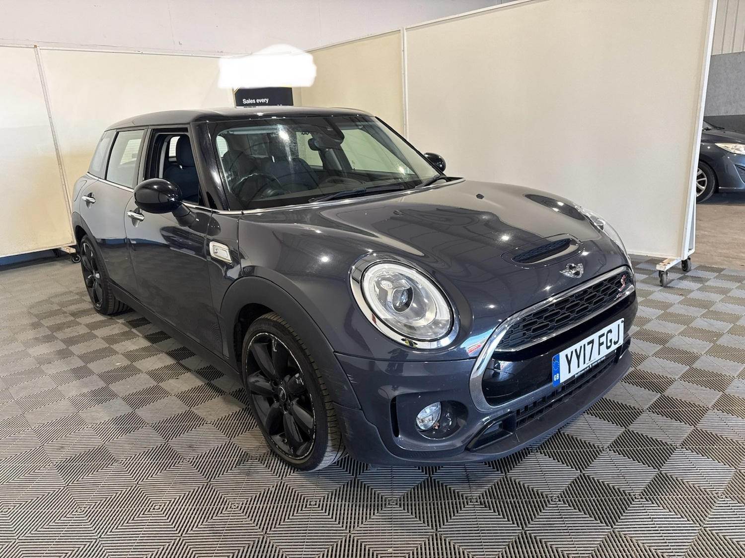 Used MINI Clubman 2017 for sale - 76741325: Photo 1