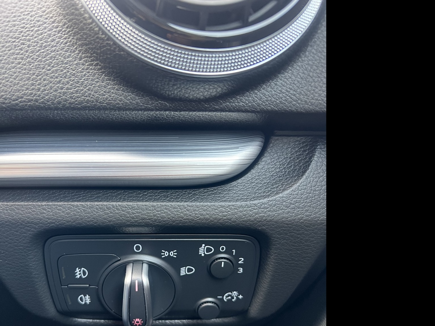 Used Audi A3 2014 for sale - 76618773: Photo 25