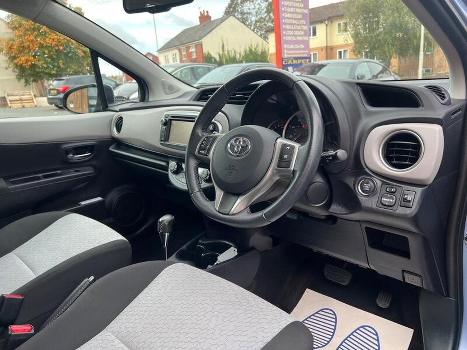 Used Toyota Yaris 2012 for sale - 76559946: Photo 10