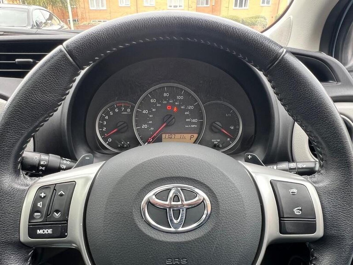 Used Toyota Yaris 2012 for sale - 76559946: Photo 18