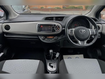 Used Toyota Yaris 2012 for sale - 76559946: Photo