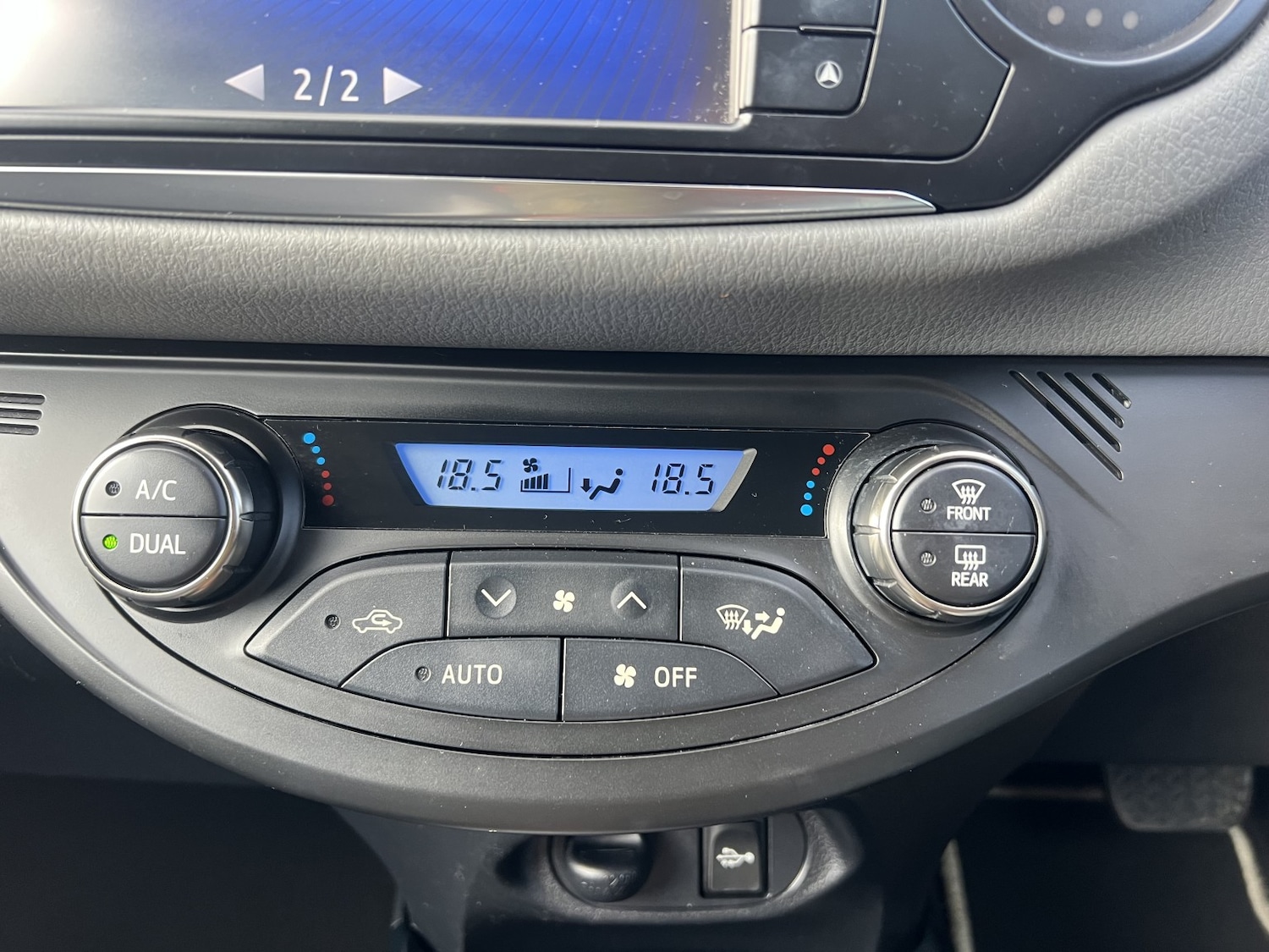 Used Toyota Yaris 2016 for sale - 76751728: Photo 27