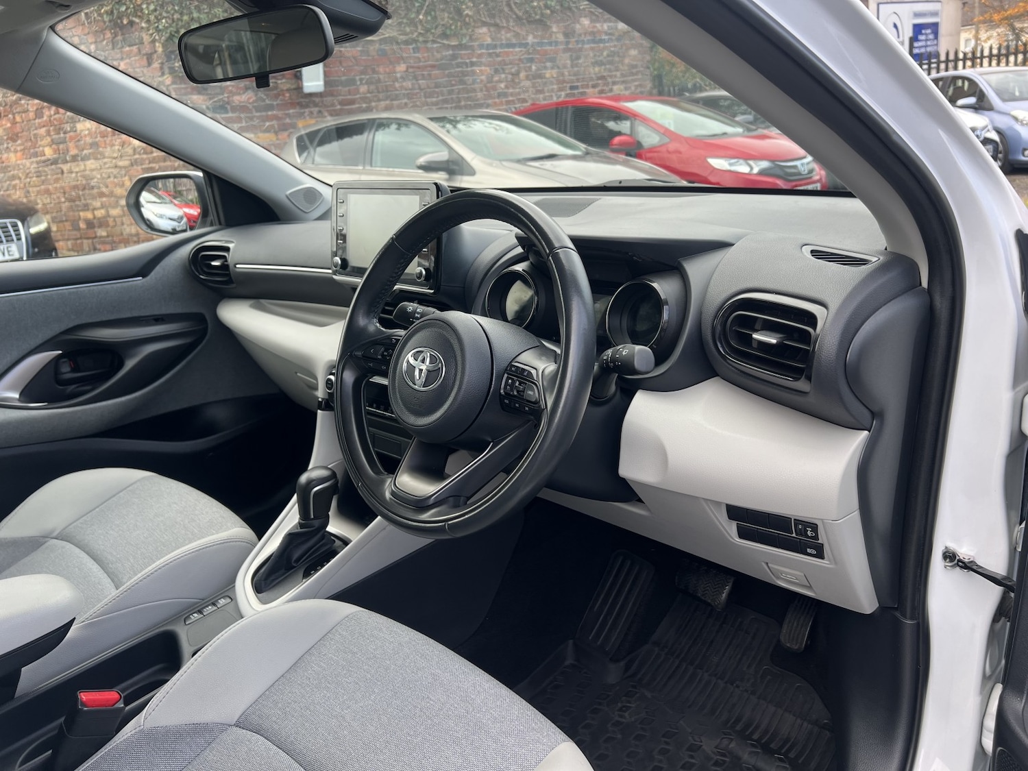 Used Toyota Yaris 2021 for sale - 76559973: Photo 10