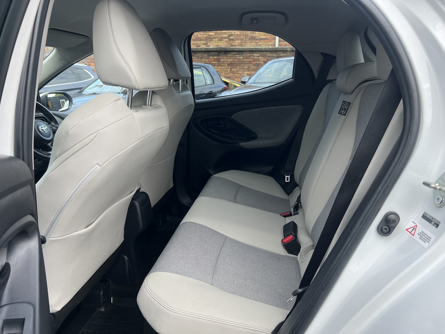 Used Toyota Yaris 2021 for sale - 76559973: Photo 17