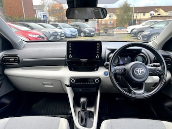 Used Toyota Yaris 2021 for sale - 76559973: Photo