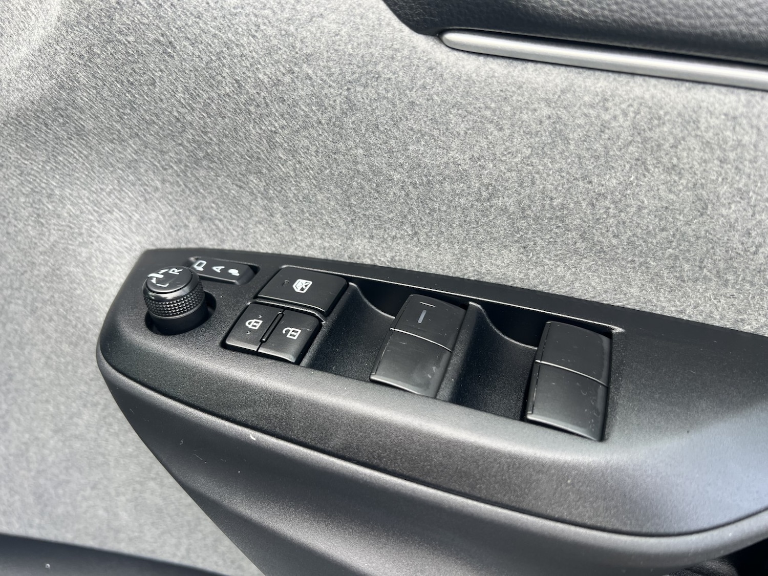 Used Toyota Yaris 2021 for sale - 76559973: Photo 39